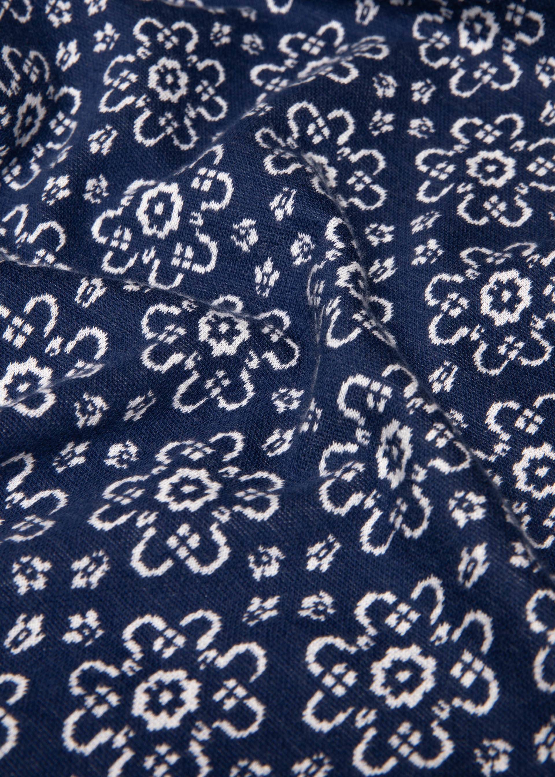 Schlaghose On a Winters Day Flared, alpine rose jacquard, Hosen, Blau