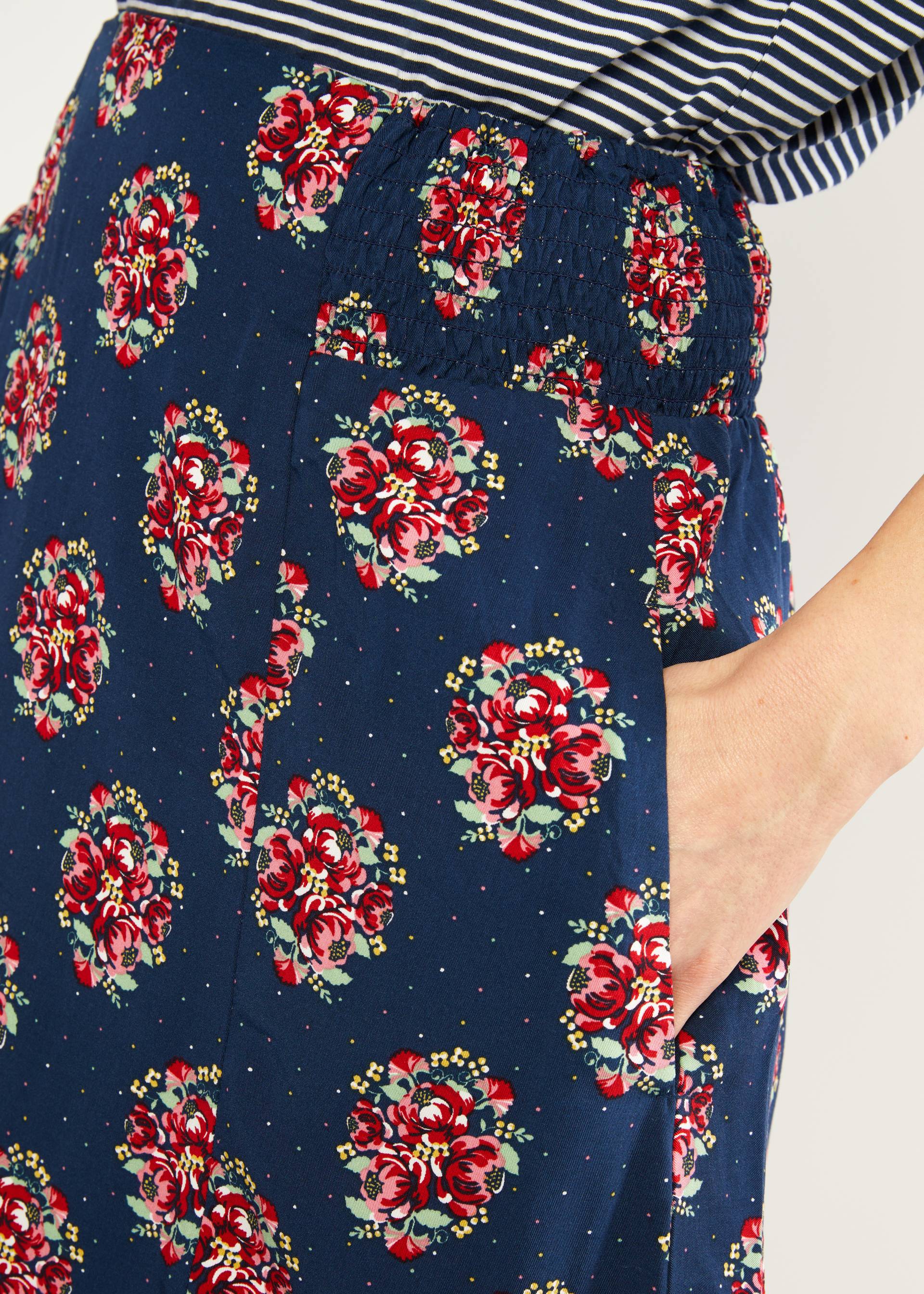 Sommerrock Gluecksglocke, spring evening, R&ouml;cke, Blau