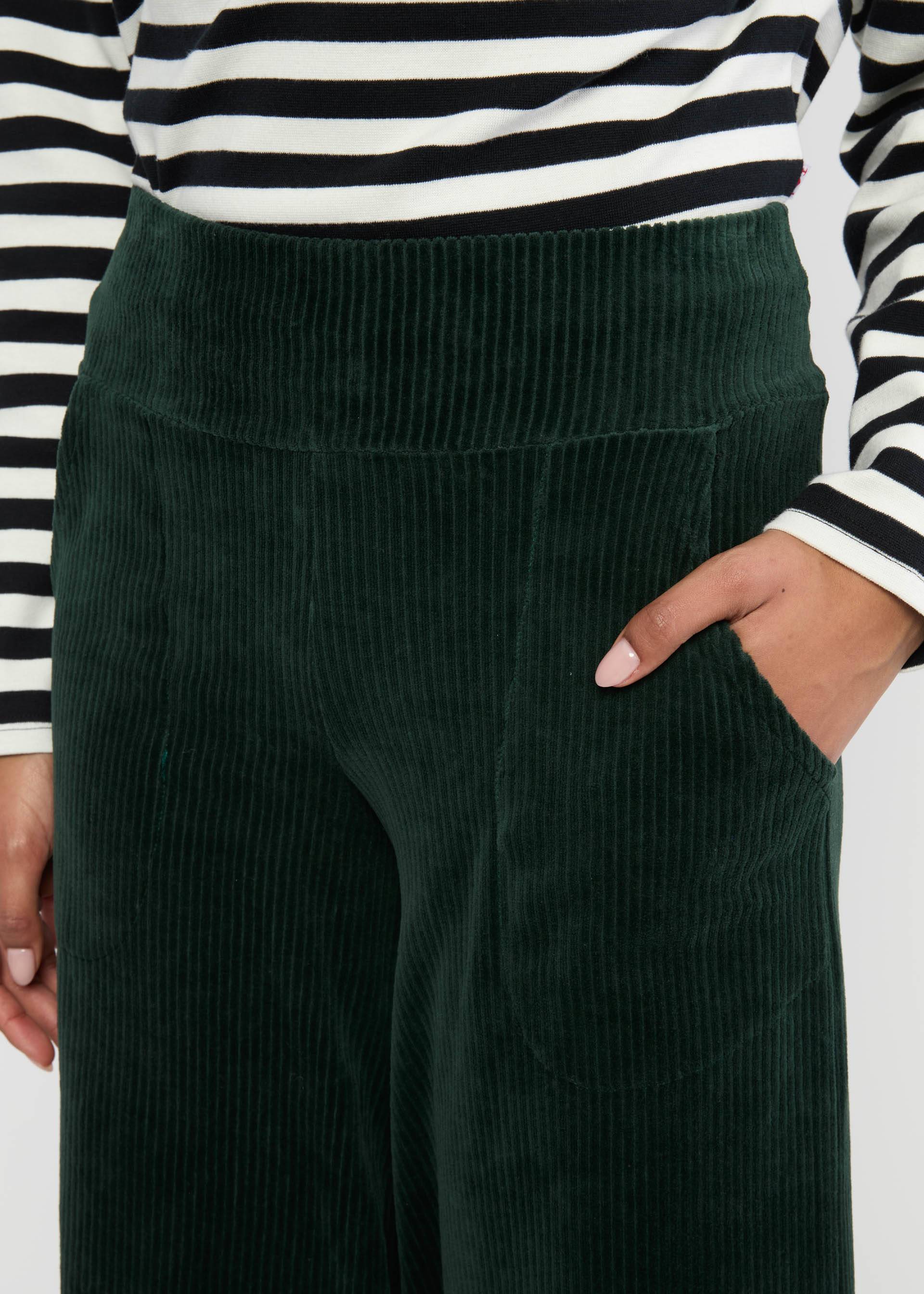 Culotte Jolly Marleen, fine needle green, Hosen, Grün
