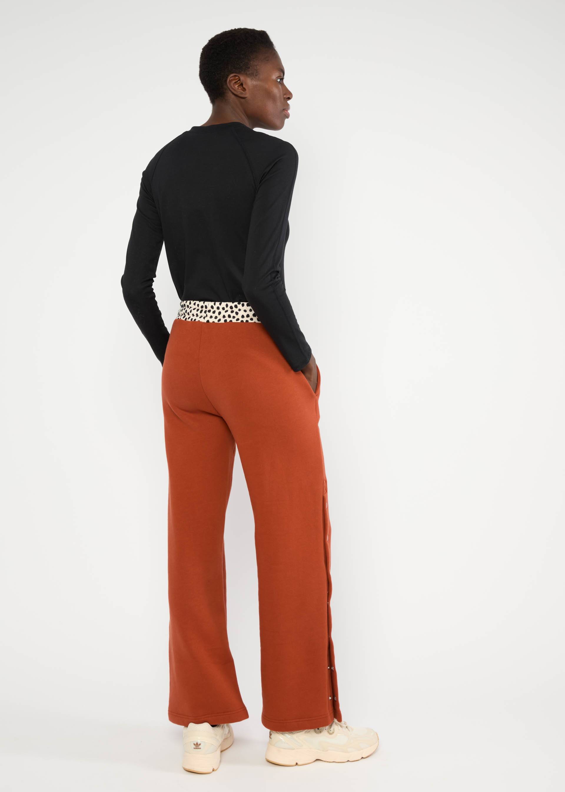 Sweatpants Spunky Rebel, brown urban vibes, Hosen, Braun